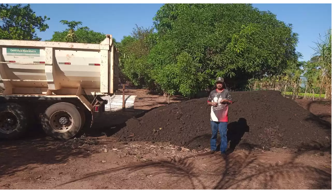 Imagem de compartilhamento para o artigo Chapadão do Sul destina mais de 280 toneladas de adubos para Agricultura Familiar em seis meses da MS Todo dia